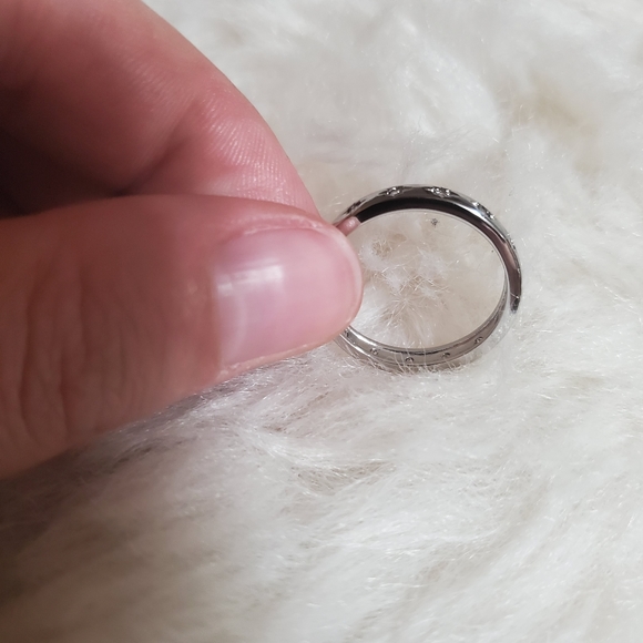 Rings - Picture 6 of 6